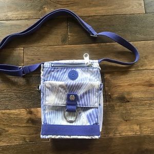 Small and practical Kipling crossbody